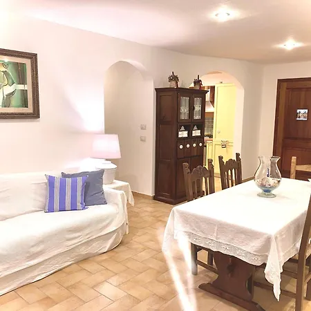 Lejlighed Taverna Polda *